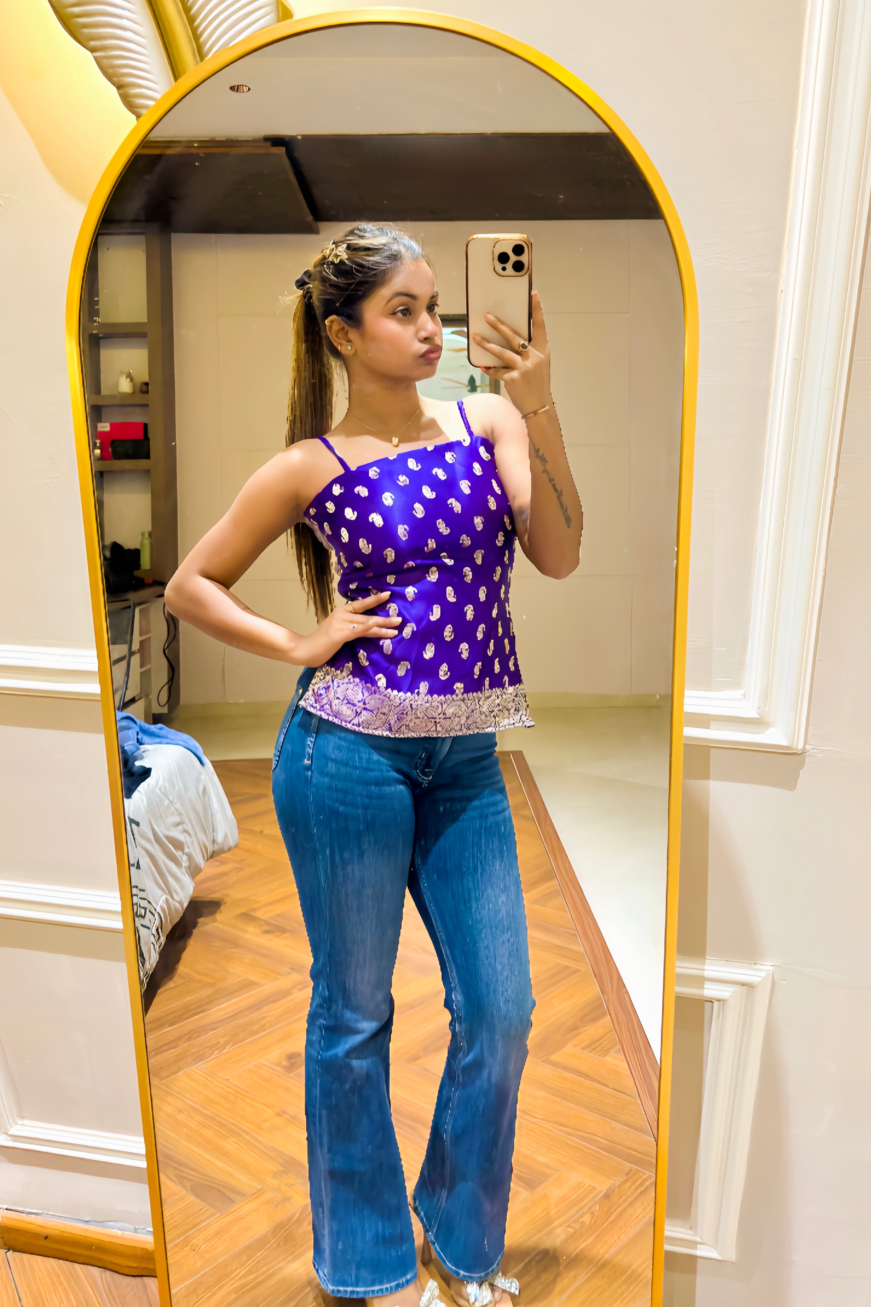 Dilruba Backless Banarasi Top💜