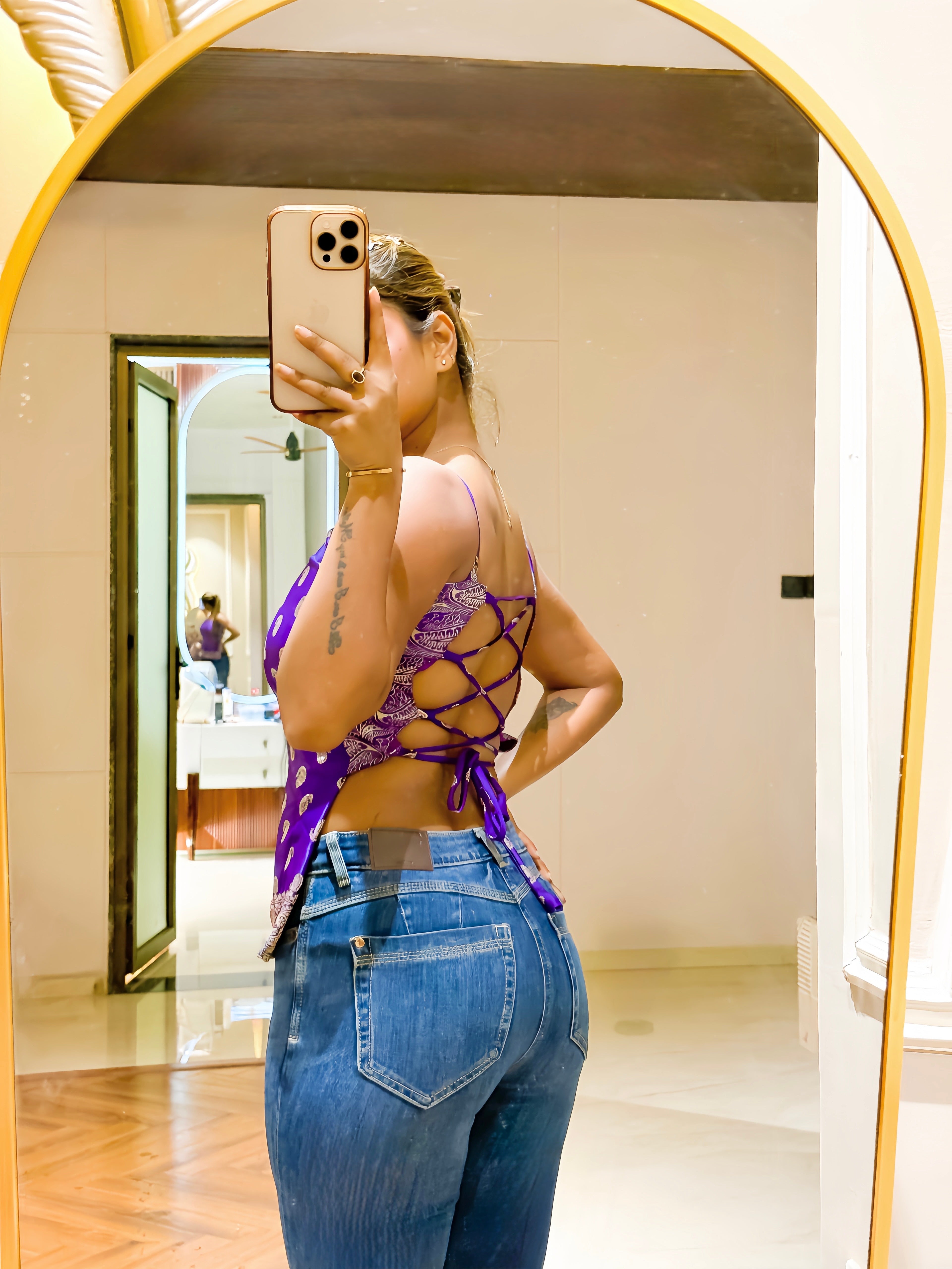 Dilruba Backless Banarasi Top💜
