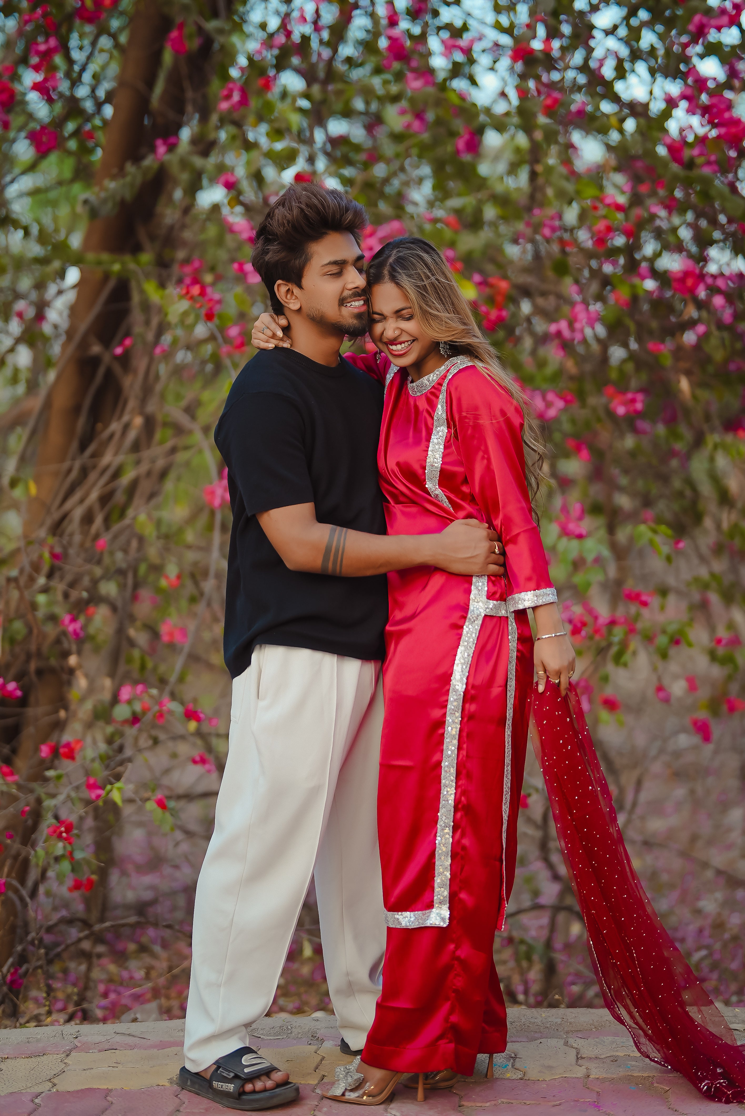 Hania Aamir Inspired Viral Suit Set With Dupatta – Perfect for Eid Glam