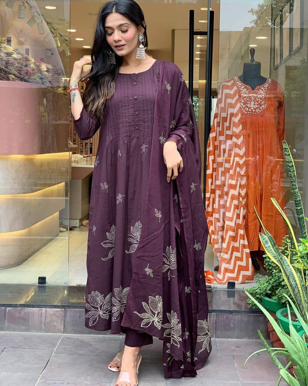 Latest Designer Beautiful Anarkali Style Cotton Kurti Set