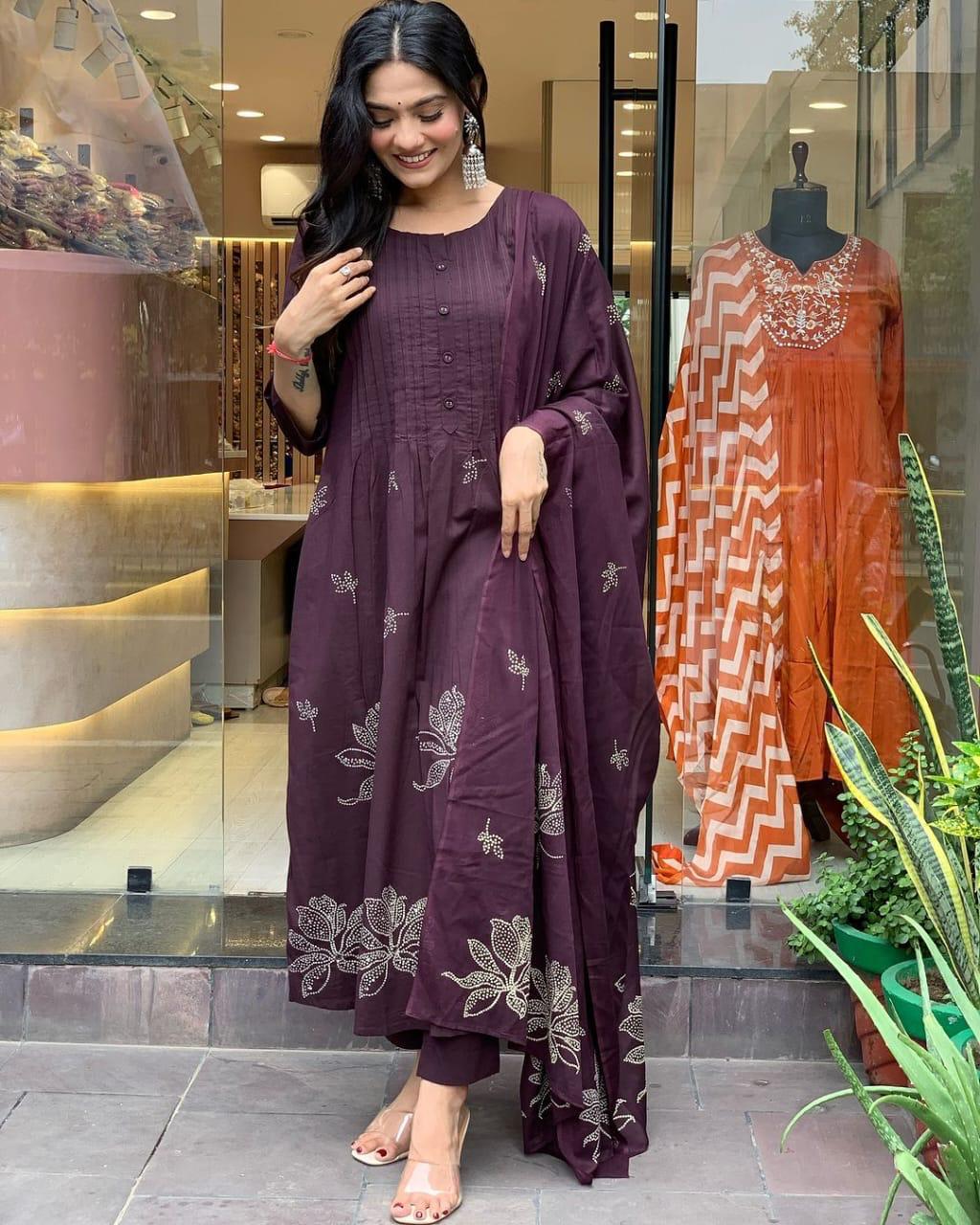 Latest Designer Beautiful Anarkali Style Cotton Kurti Set