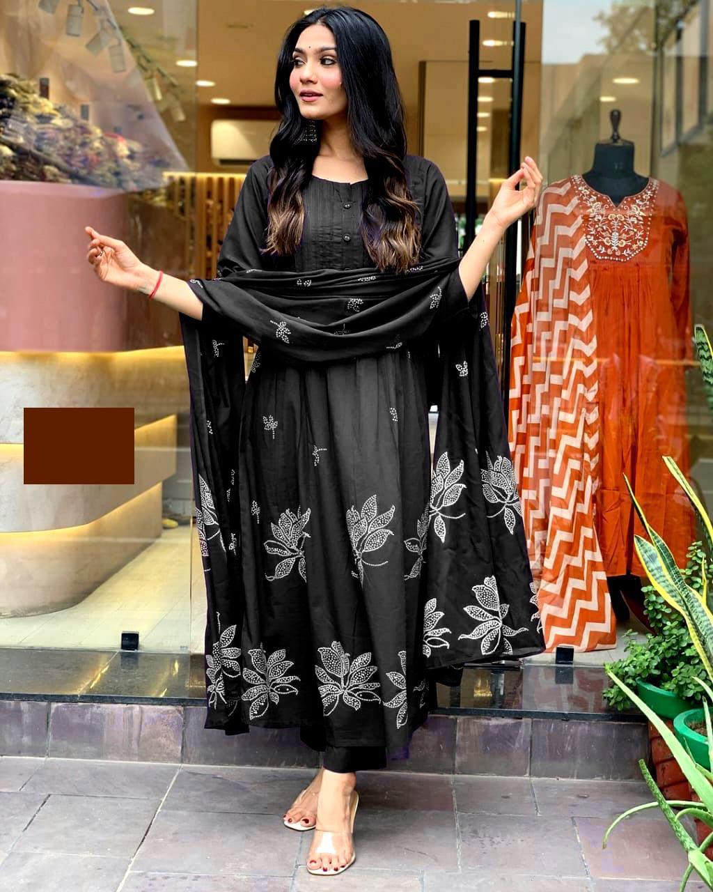 Latest Designer Beautiful Anarkali Style Cotton Kurti Set