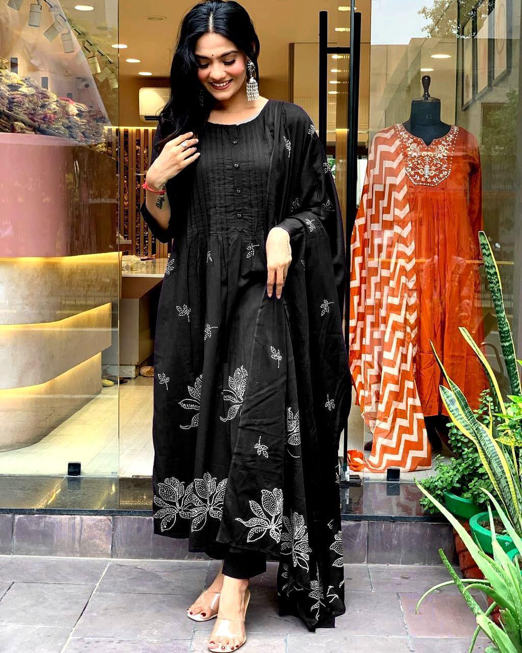 Latest Designer Beautiful Anarkali Style Cotton Kurti Set