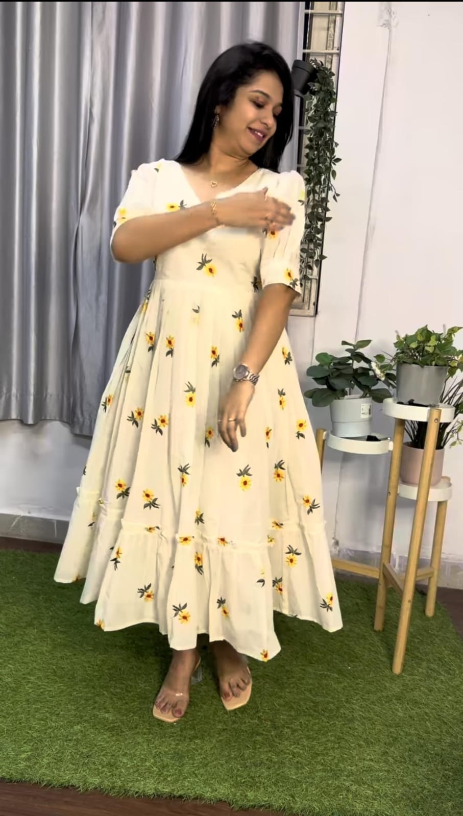 Women White Cotton Flower Embroidery Midi Dress
