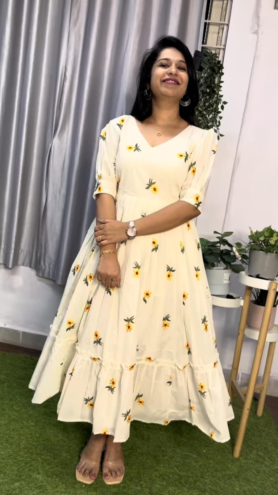 Women White Cotton Flower Embroidery Midi Dress