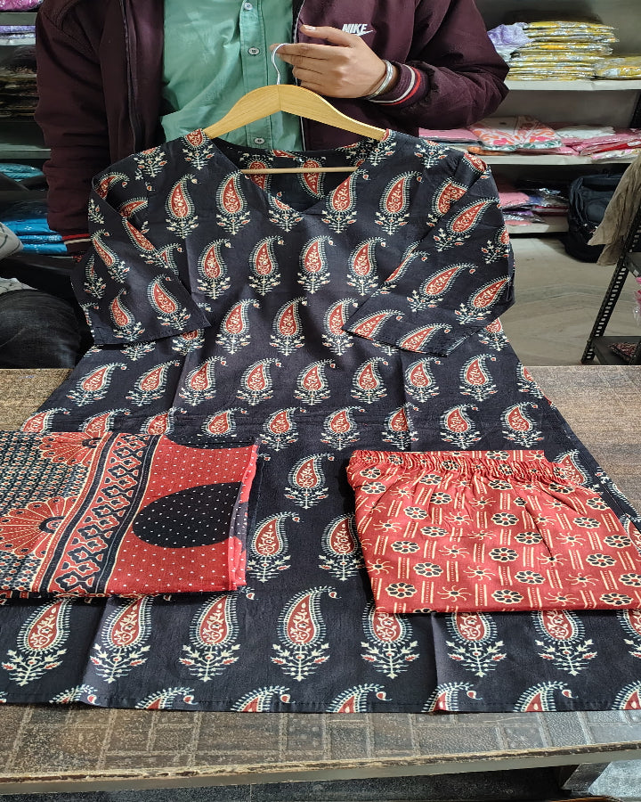 Classic Black Mughal Print Suit Set