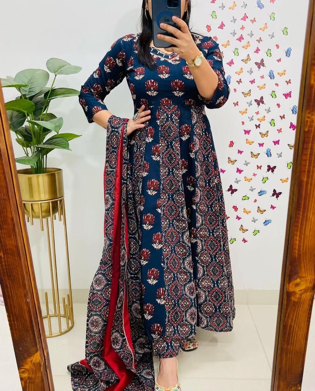 Muktanshh , Anarkali Set