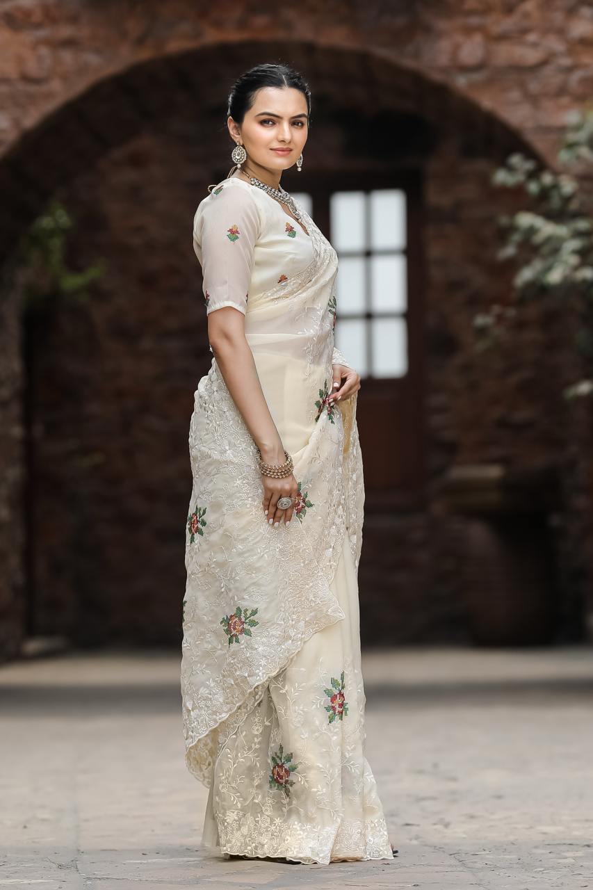 Pure Shiny Zari Chiffon Saree With Beautiful Work
