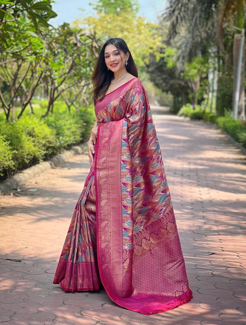 Traditional Kanchipattu Silk Saree with Zari