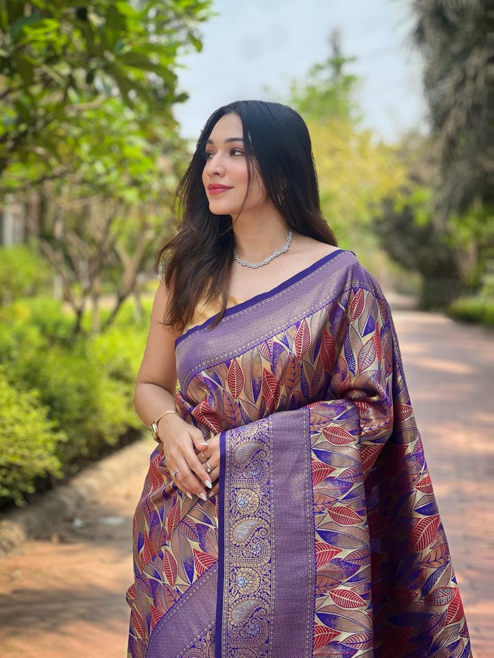 Traditional Kanchipattu Silk Saree with Zari