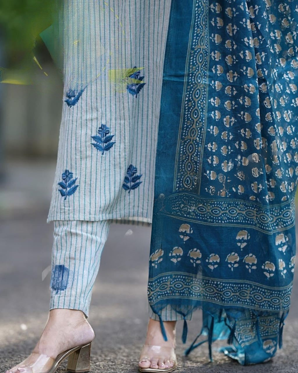 Blue Cotton Kurta Pant And Khadi Silk Floral Print Dupatta Set
