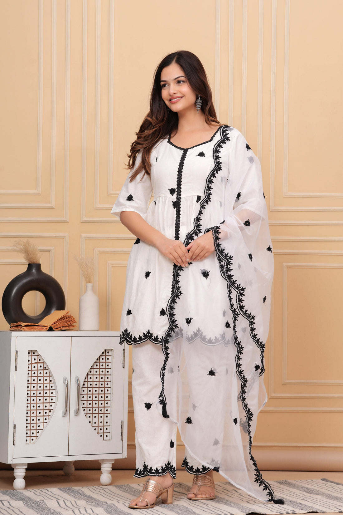 White Embroidered Cotton Suit Set With Embroidered and Dupatta