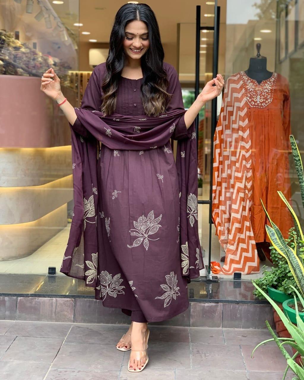Latest Designer Beautiful Anarkali Style Cotton Kurti Set