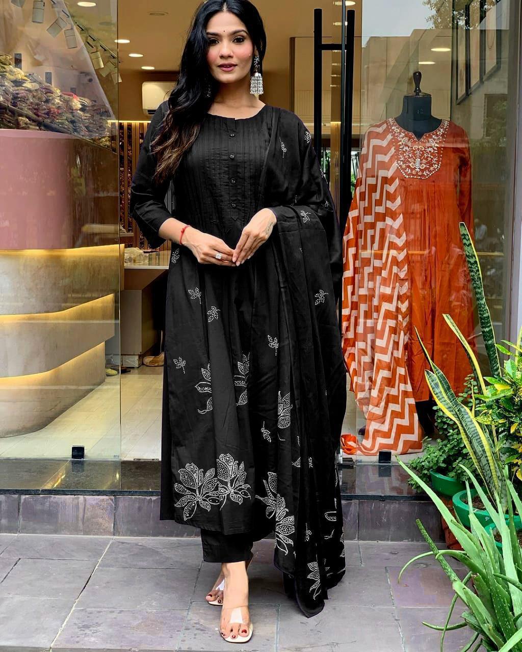 Latest Designer Beautiful Anarkali Style Cotton Kurti Set