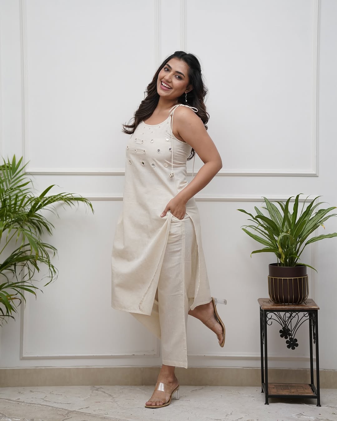 Women Sleeveless cotton kurta pant sets