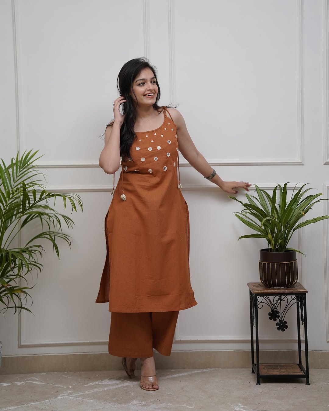 Women Sleeveless cotton kurta pant sets