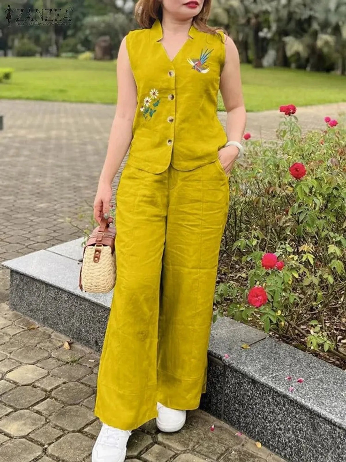 Sleeveless Embroidered Co-ord sets