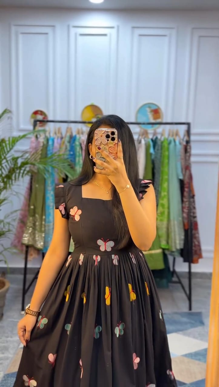 Women Black Butterfly Embroidery Midi Dress