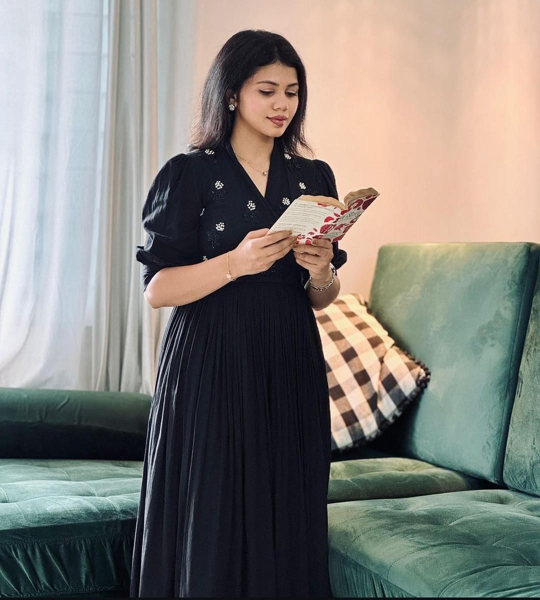 Women Cotton Black Midi Dress