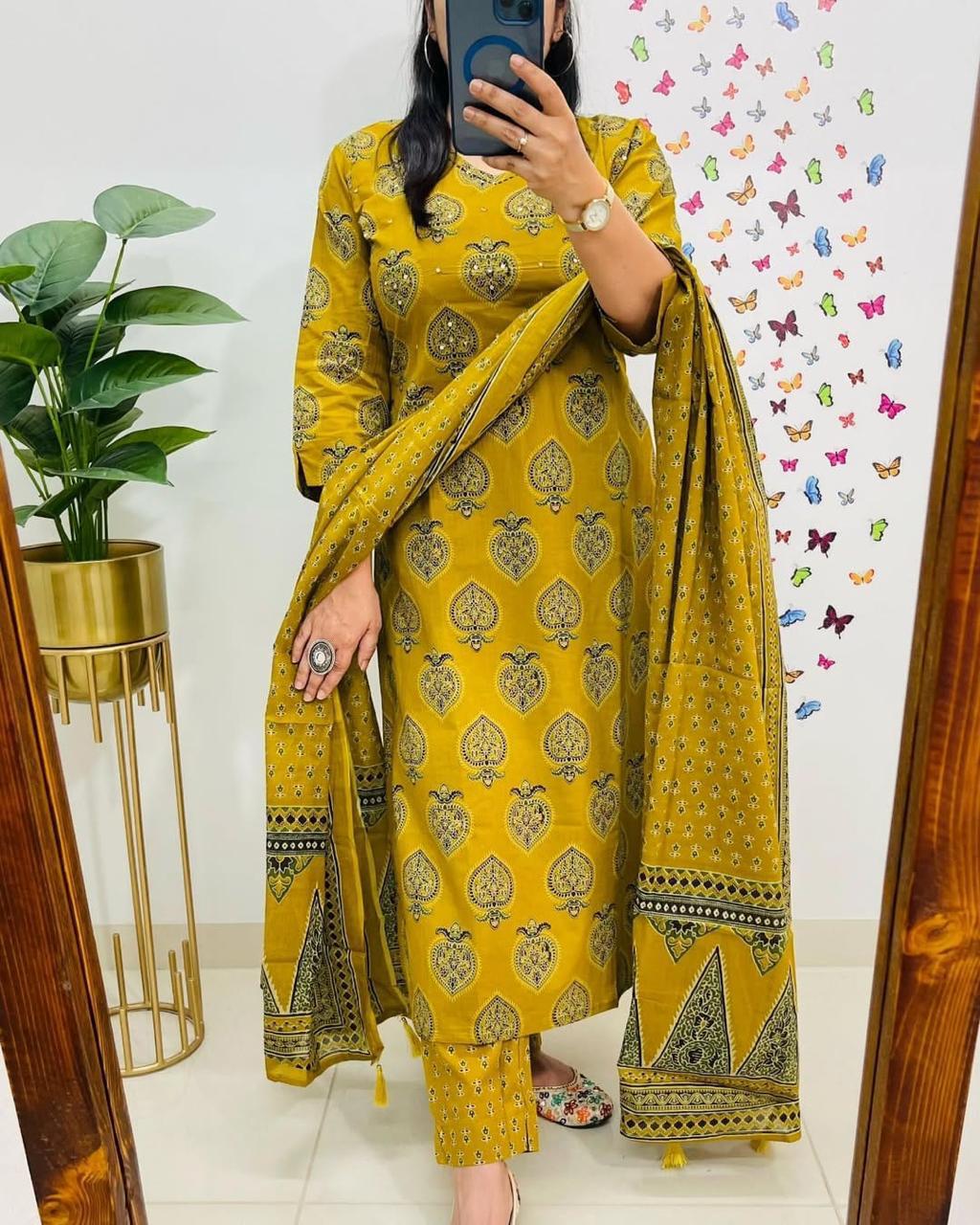 Muktanshh , Kurta Set