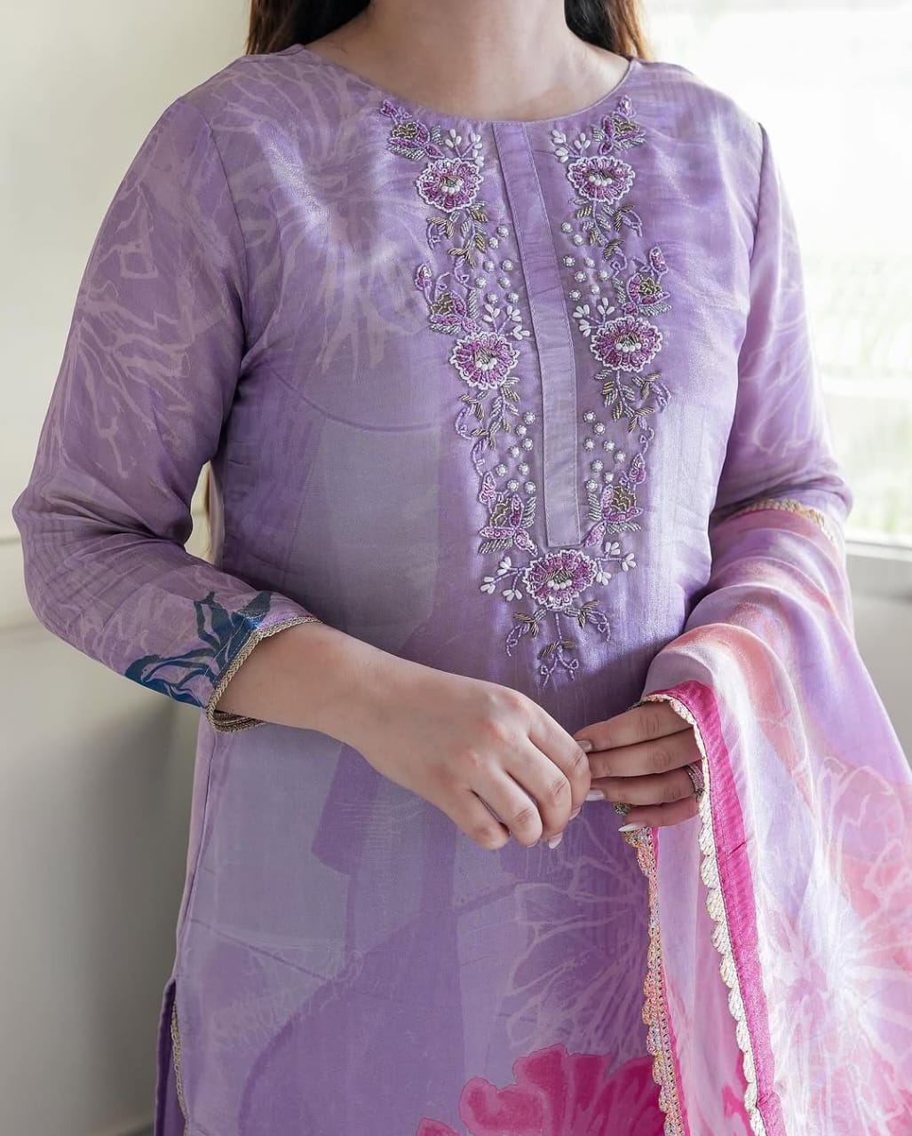 Elegant Three Piece Lavender Kurta Set