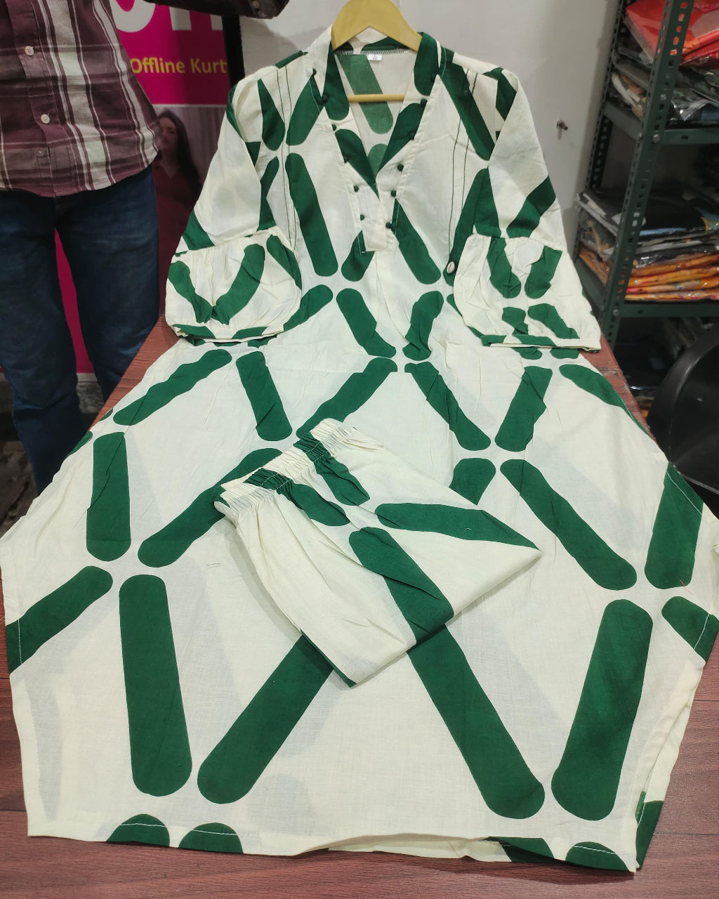 Beautiful Green Cotton Kurta Pant Set