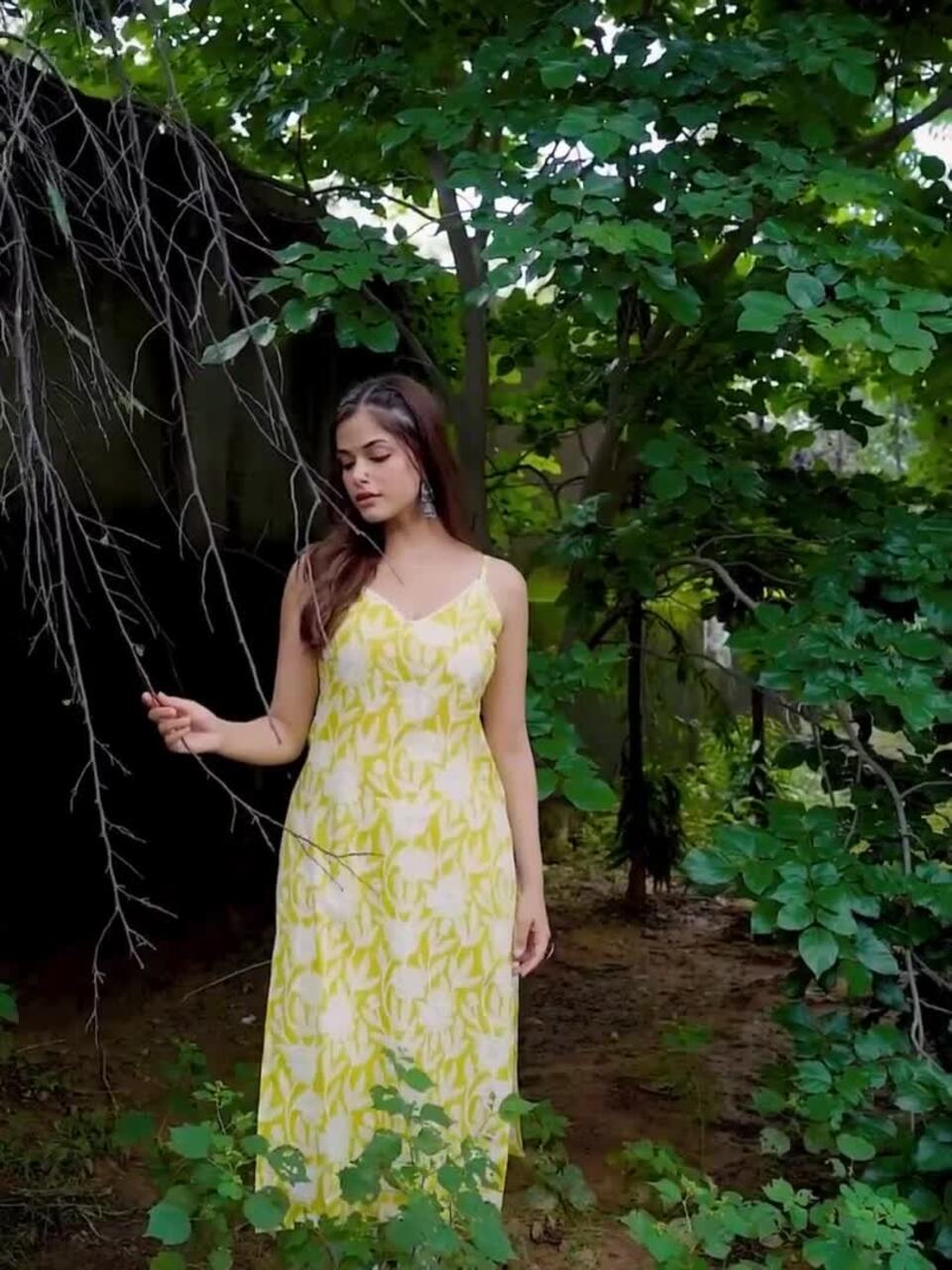 Women's Printed Sleeveless Straight Kurta