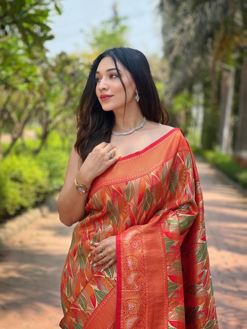 Traditional Kanchipattu Silk Saree with Zari