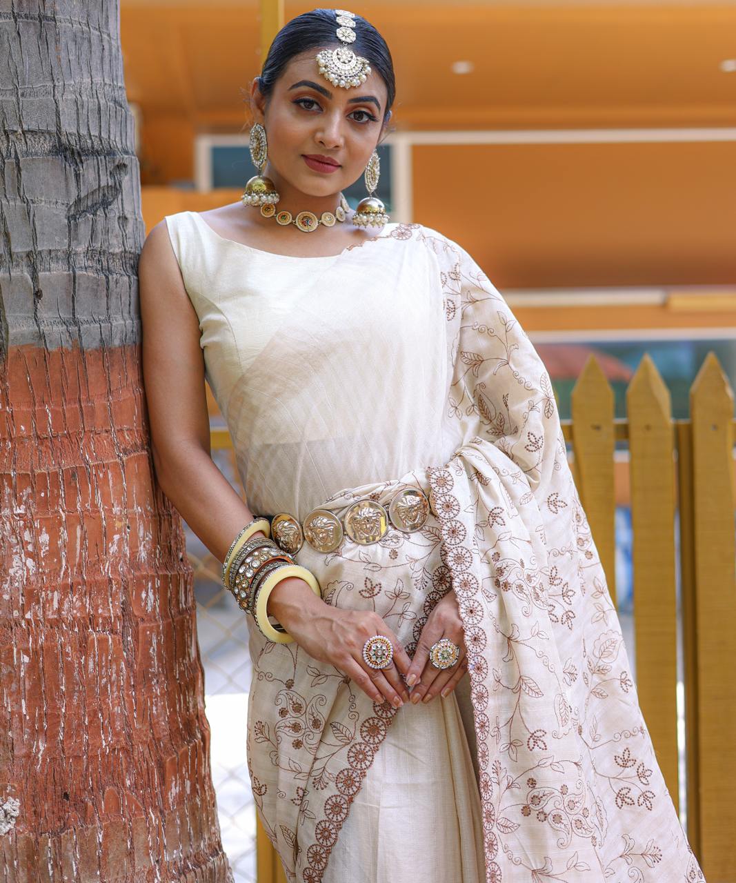 Pure Soft Silk Saree With Beautiful Thread Handwork