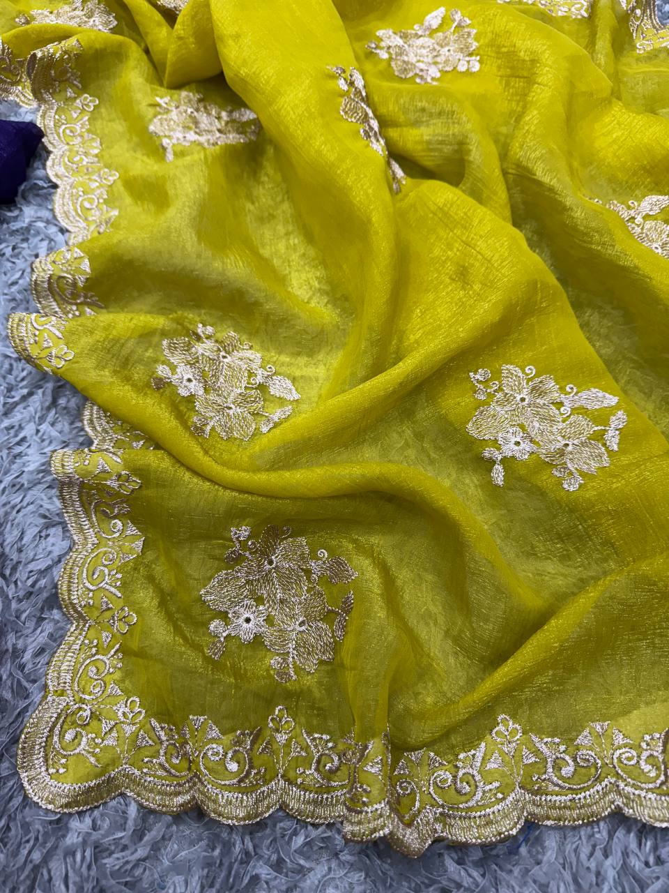 Stunning Designer Zari Saree