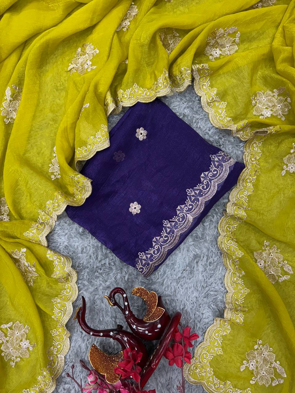 Stunning Designer Zari Saree